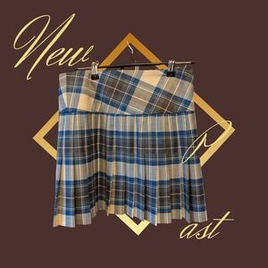 Chic Pure New Wool Blue and Cream Plaid Mini Kilt Made In Scotland